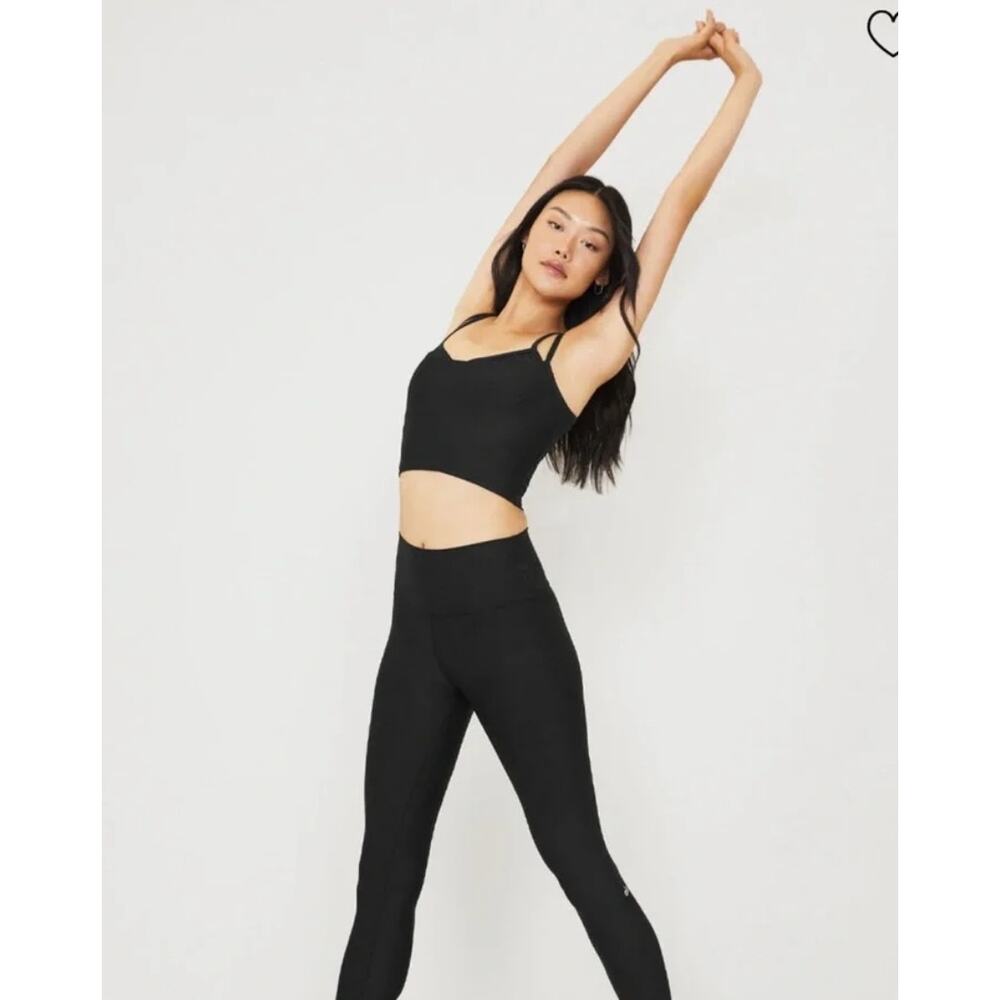 NWT Alo Yoga Airlift Double Check Sports Bra Tank Black Gym Workout Sports Sz XS - Picture 3 of 5